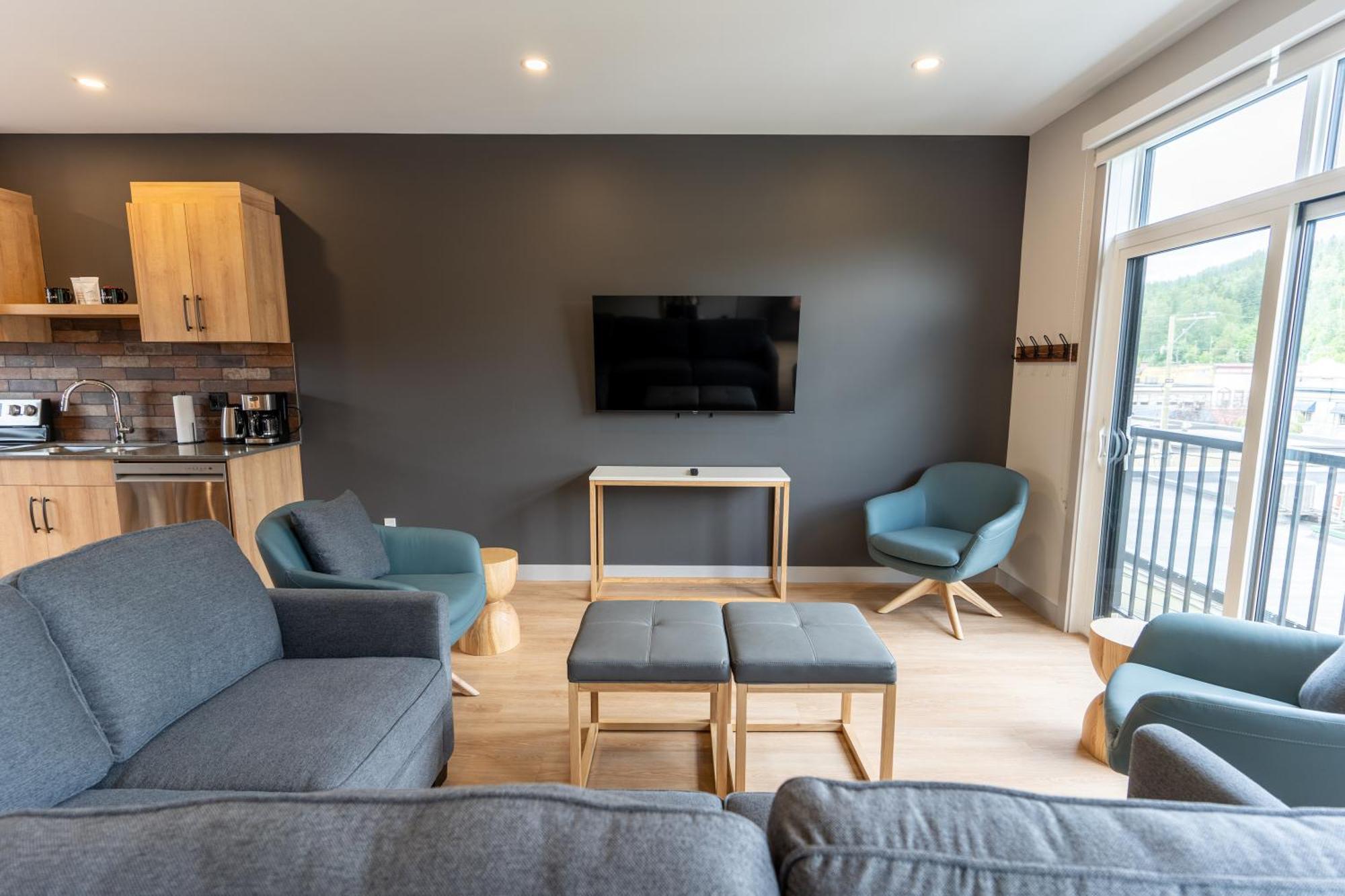 Basecamp Suites Revelstoke Δωμάτιο φωτογραφία
