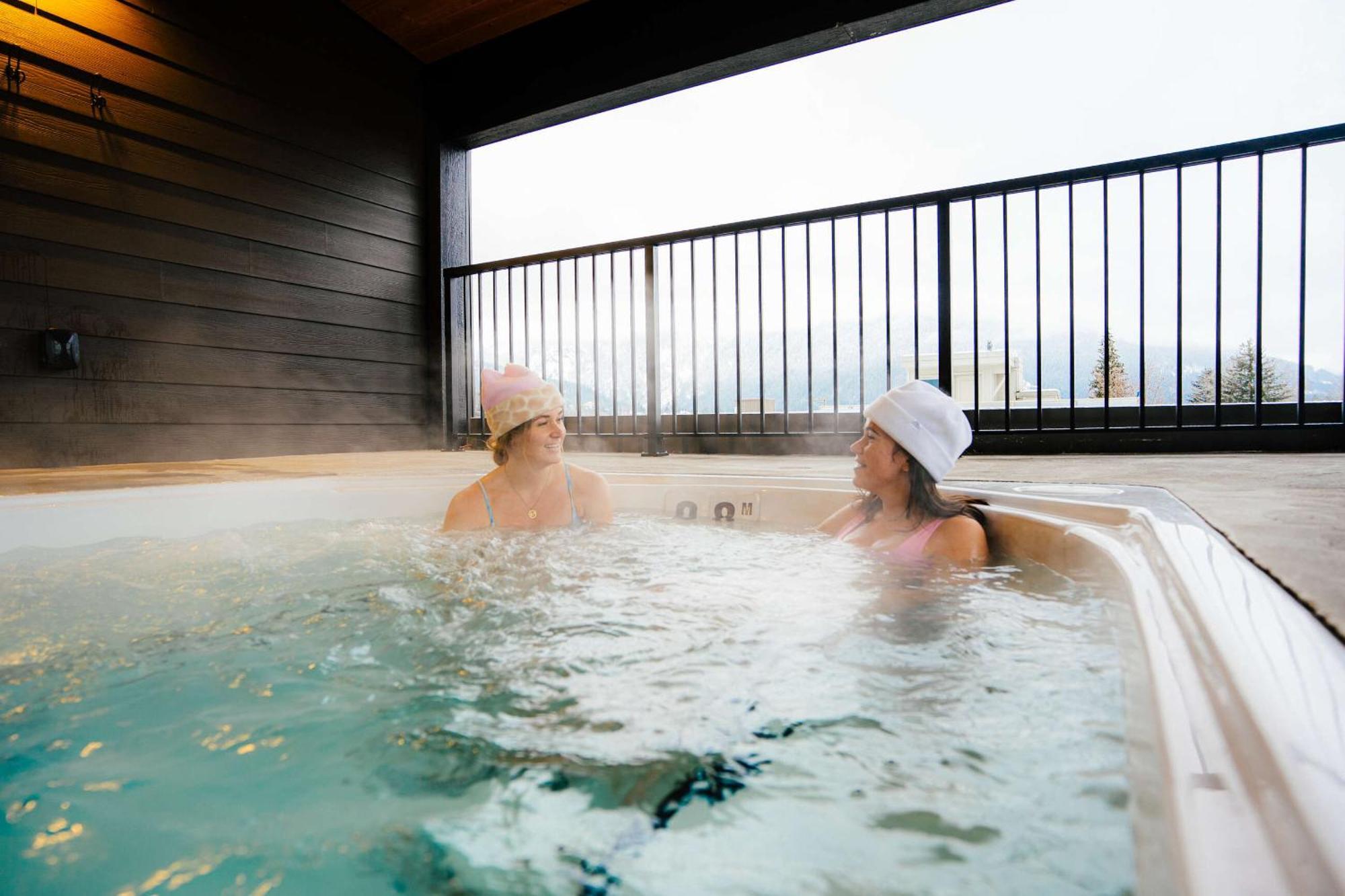 Basecamp Suites Revelstoke Εξωτερικό φωτογραφία
